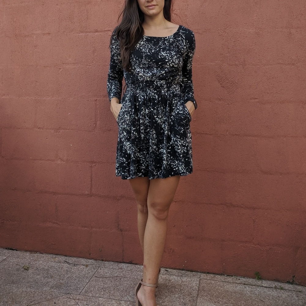 Long Sleeved Dress with Pockets
